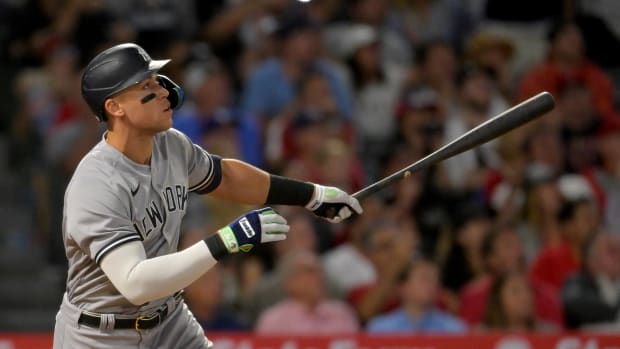 Aaron Judge watches a ball fly towards the outfield. He could be a top target of the SF Giants this offseason.