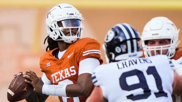Texas quarterback Maalik Murphy (6) winds up to fire a pass in the fourth quarter of the Longhorns' game against the BYU Cougars at Darrell K Royal-Texas Memorial Stadium