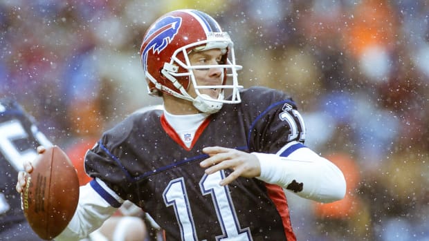 Buffalo Bills quarterback Drew Bledsoe (11) looks to throw the ball against the Cleveland Browns at Ralph Wilson Stadium.