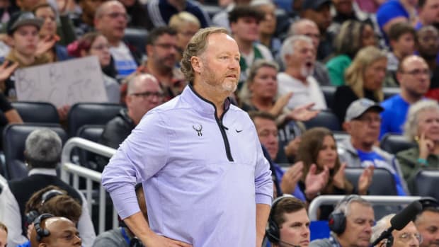 December 5, 2022; Milwaukee Bucks head coach Mike Budenholzer during the game vs. Orlando Magic at Amway Center.