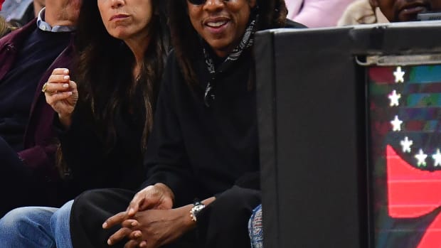 Jay-Z sits courtside for the Los Angeles Lakers and Los Angeles Clippers game.