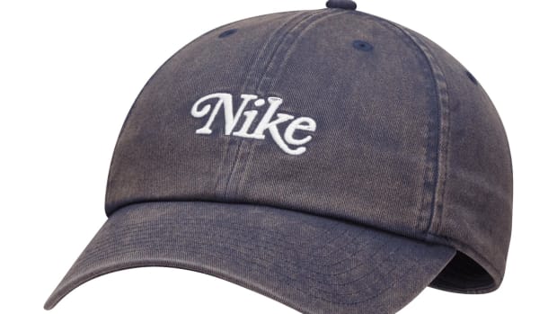 Navy and white Nike golf hat.