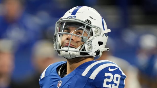 Dec 26, 2022; Indianapolis, Indiana, USA; Indianapolis Colts running back Jordan Wilkins (29) warms up before action against the Los Angeles Chargers Monday, Dec. 26, 2022, at Lucas Oil Stadium. 