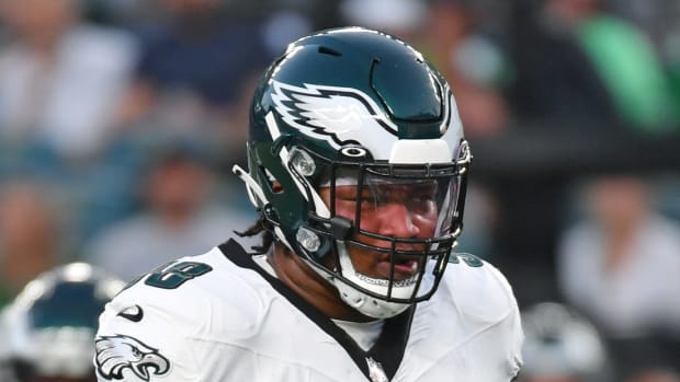 Philadelphia Eagles defensive tackle Jalen Carter (98) against the Cleveland Browns during the first quarter at Lincoln Financial Field.