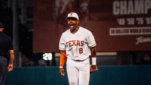 Texas Longhorns baseball: 3 homers, great pitching lead to win
