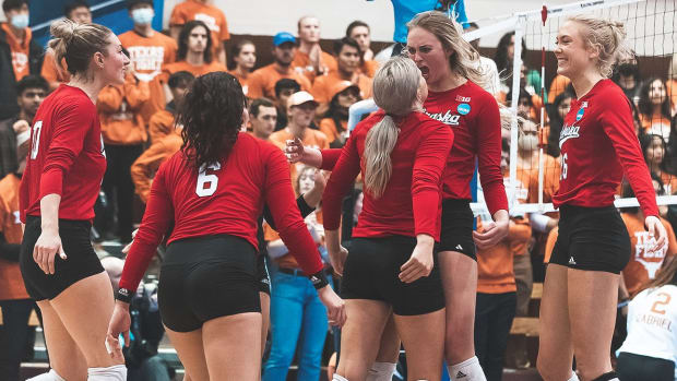 2021 volleyball celebration NCAA quarterfinals win at Texas