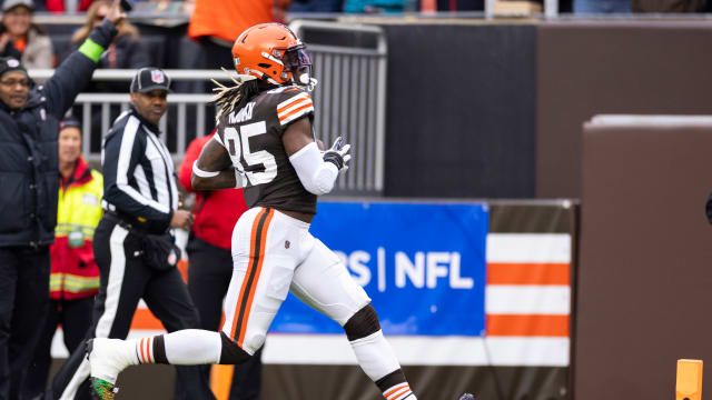 Dec 10, 2023; Cleveland, Ohio, USA; Cleveland Browns tight end David Njoku (85) runs the ball into the end zone for a touchdown during the first quarter against the Jacksonville Jaguars at Cleveland Browns Stadium.