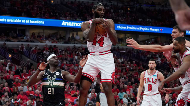 Chicago Bulls' forward Patrick Williams grabs a rebound vs. Milwaukee Bucks
