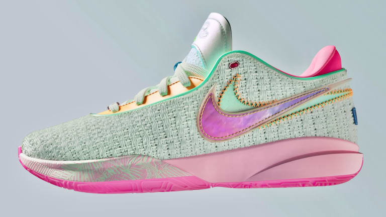2023 Kobes 6 Basketball Shoes LeBrons 20 XX Mens Trainers The