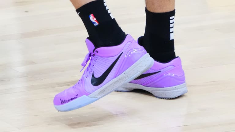 Devin kobe 4 Booker Wears Nike Kobe Bryant Shoes on NBA 2K23 Cover