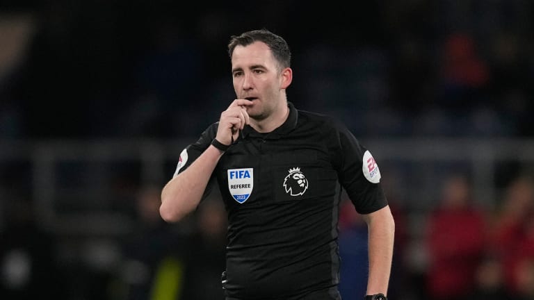 QPR vs Sunderland: Who is the referee?