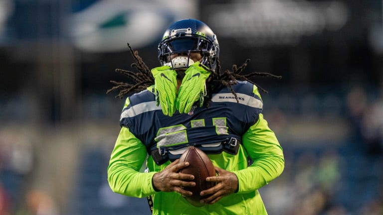 Marshawn Lynch Wears Air Jordans at Seahawks Game