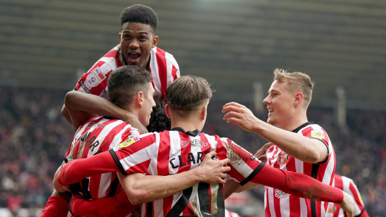 'Terrific' - Michael Carrick gives verdict on Tony Mowbray, Amad Diallo and Sunderland play-off chances