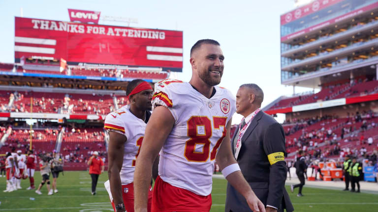 Travis Kelce Wears Off-White Nikes before Chiefs Game