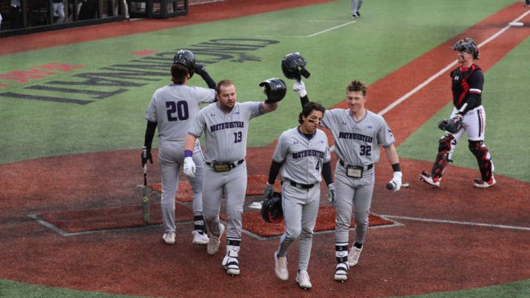 Unable to capitalize at the plate, 'Cats lose 11-6 to Fighting Illini