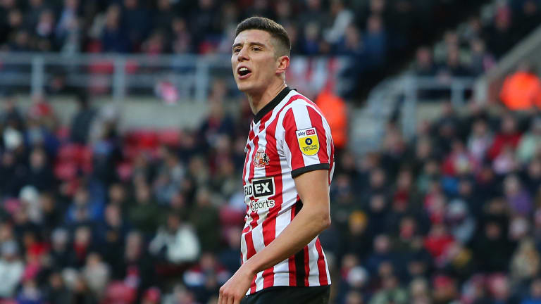 Ross Stewart back at Sunderland and in 'positive' mood after surgery