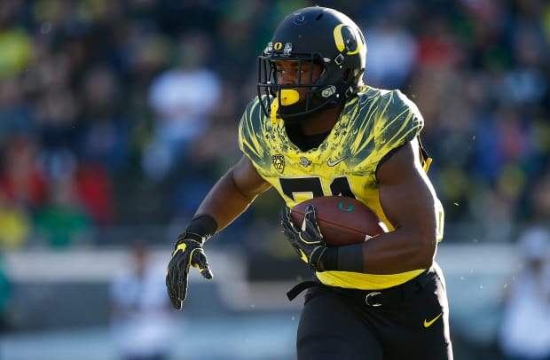 Are Oregon Ducks' cool uniforms and image seducing everyone, even  pollsters? 