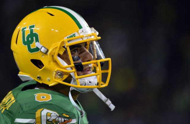 Ranking the Ducks Past Decade of Uniform Combinations: The Bottom of the  Barrel - Sports Illustrated Oregon Ducks News, Analysis and More