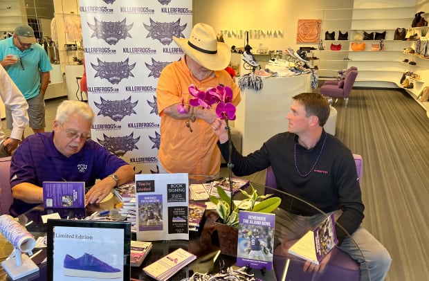 A2527BCF-FD58-4922-B955-B82E9EF70038