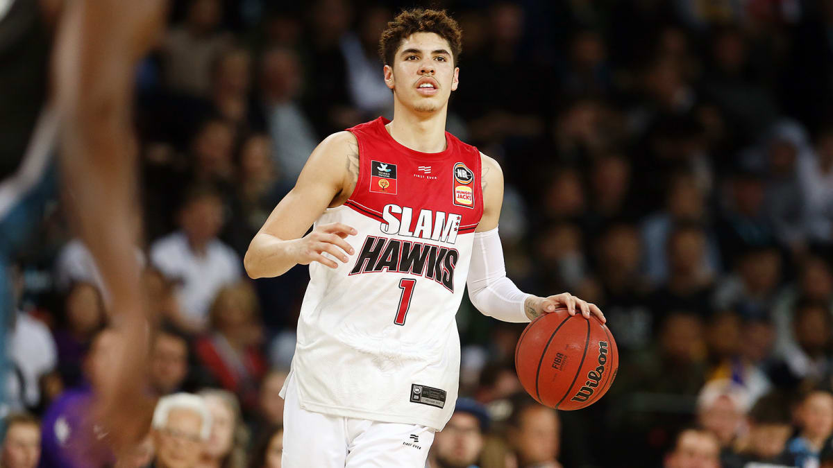 LaMelo Ball creating NBA draft buzz with fast start in Australia - Los  Angeles Times
