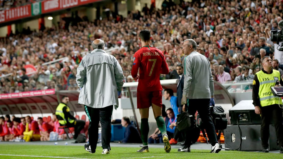 Cristiano Ronaldo injury, Portugal - Serbia