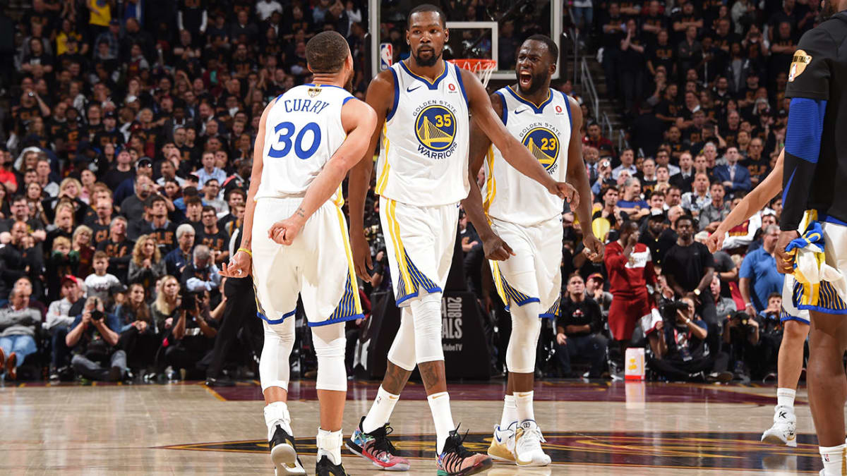 Warriors blow out Cavaliers for 2-0 lead in NBA Finals