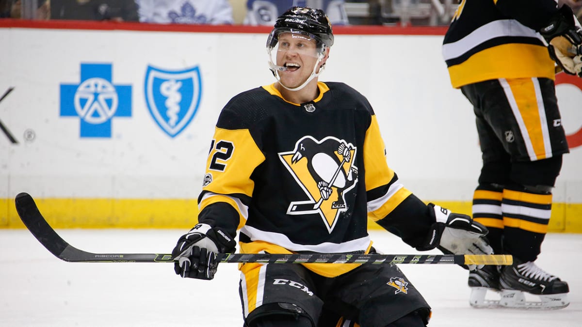 Madden: Penguins' lack of net-front presence evident without Patric  Hornqvist, Chris Kunitz