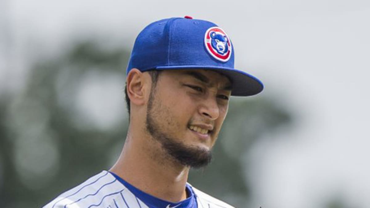 Yu Darvish leaves start early with shoulder discomfort