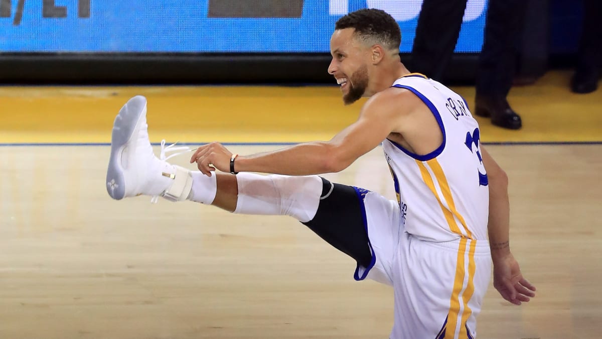 Stephen Curry Qu0026A: A Deep Dive Into the Curry 4, Sneaker Beef and More -  Sports Illustrated