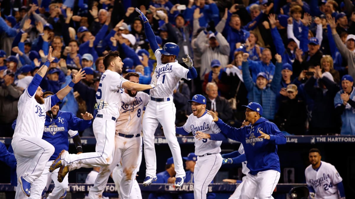 Watch: Royals win World Series Game 1 on walk-off sacrifice fly - Sports  Illustrated
