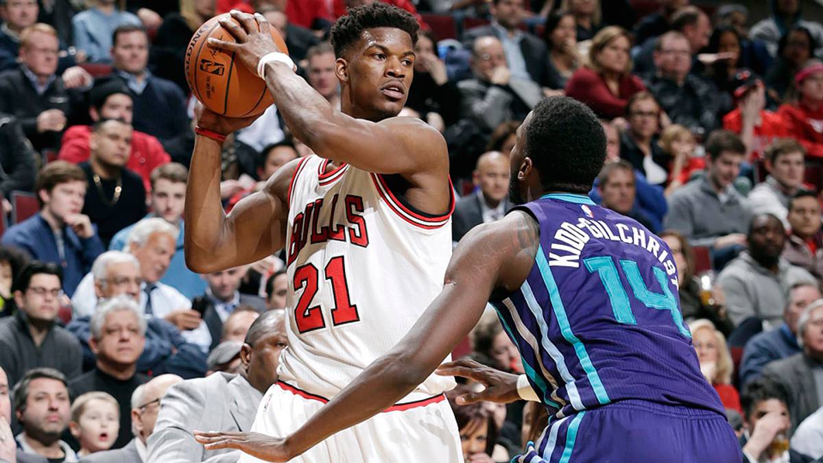 Bulls mentally drained, concerned with Derrick Rose's knee injury - Sports  Illustrated