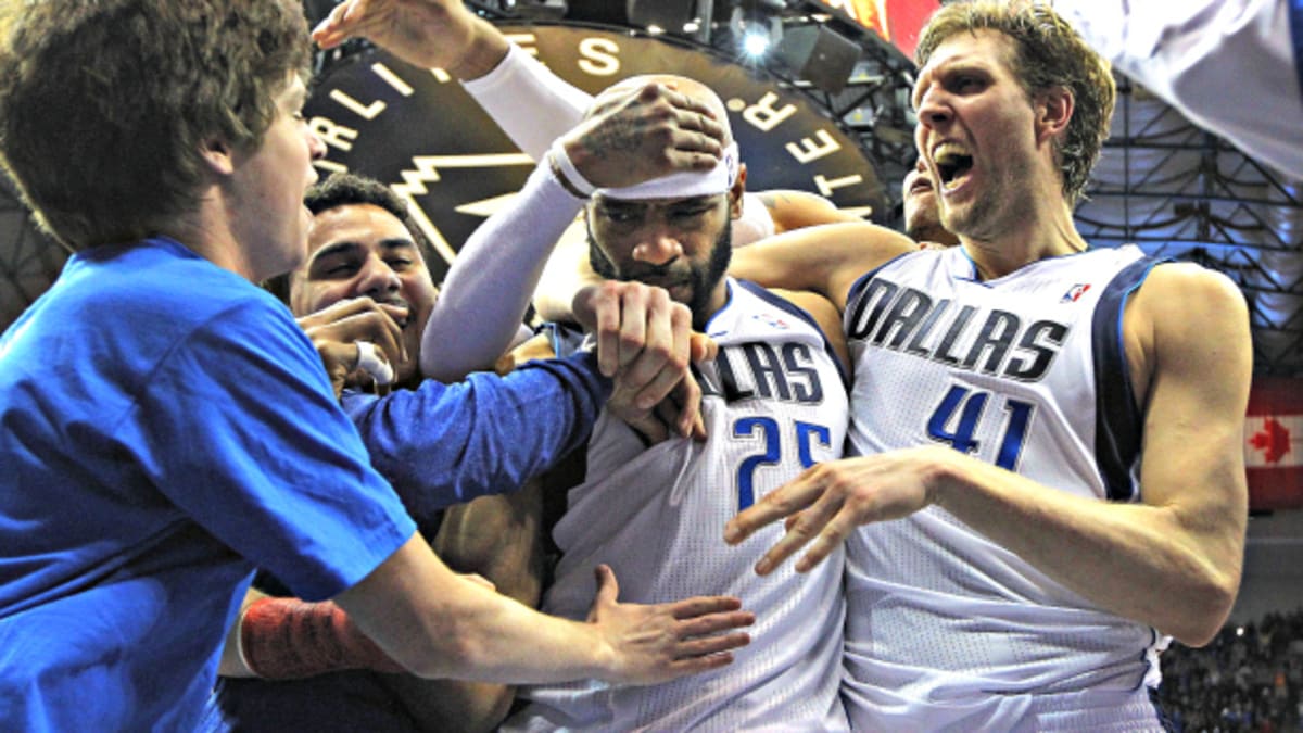 Vince Carter's buzzer-beater gives Mavs 2-1 lead on Spurs