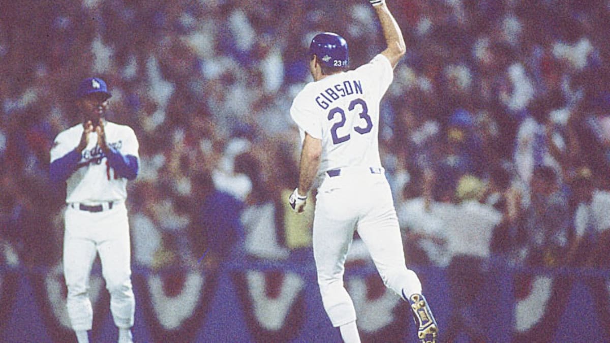 Lot Detail - 1988 KIRK GIBSON LOS ANGELES DODGERS GAME WORN HOME