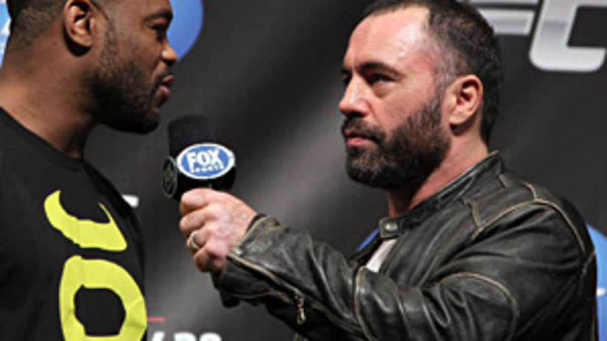 Rogan The Unlikely But Perfect Voice For Ufc Broadcasts Sports Illustrated