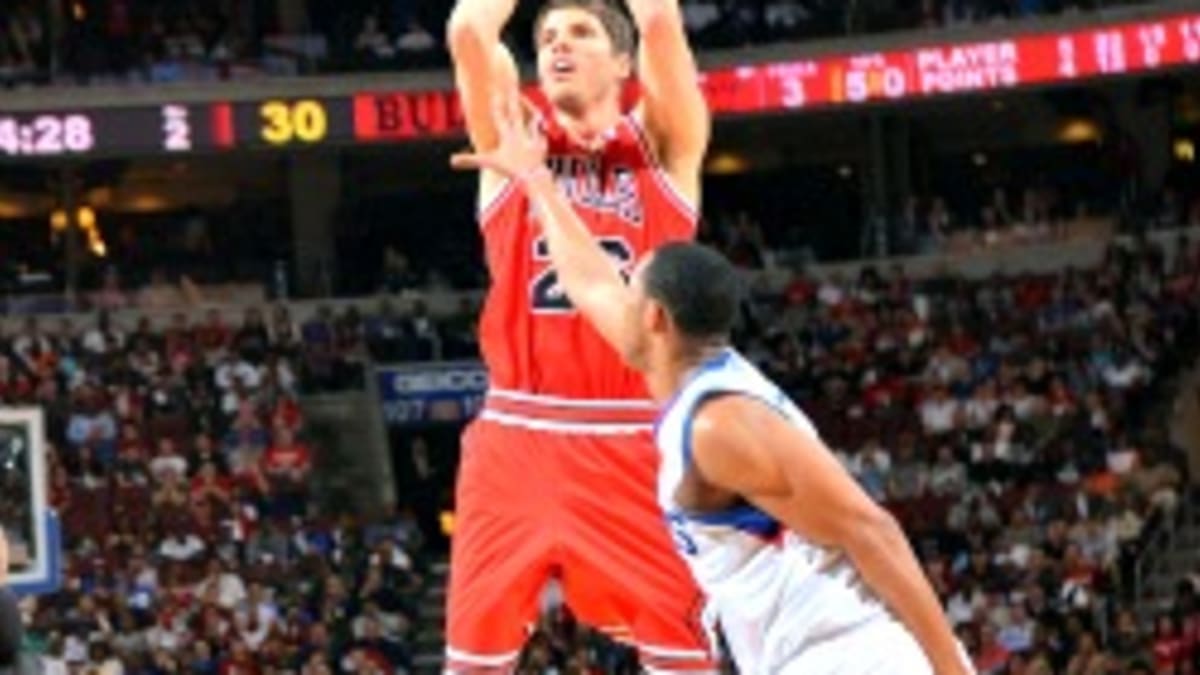 Report: Bulls trade Kyle Korver to Hawks - Sports Illustrated