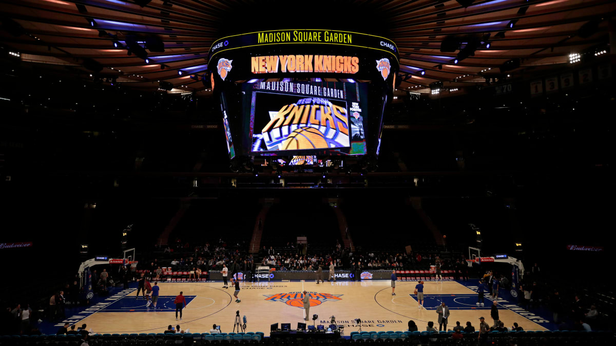 COVID NYC Update: Barclays Center, Madison Square Garden welcome Nets,  Knicks fans Tuesday - ABC7 New York