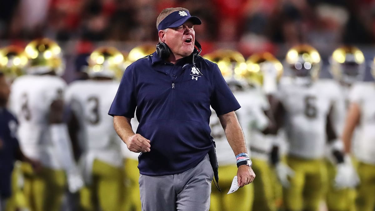 brian kelly texted apology to notre dame players after lsu news leaked sports illustrated