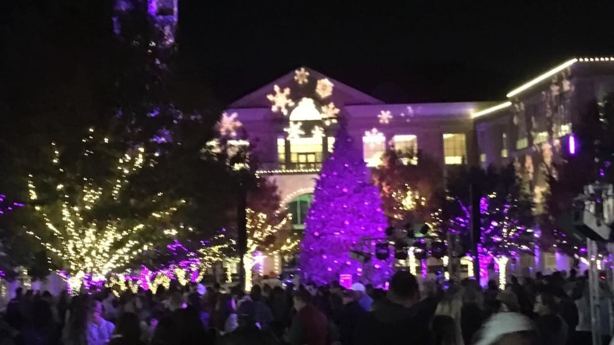 Tcu Christmas Tree Lighting 2022 It's Beginning To Look A Lot Like Christmas At Tcu - Sports Illustrated Tcu  Killer Frogs News, Analysis And More