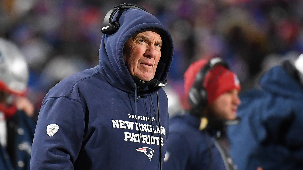 Who leads the NFL coach of the year 