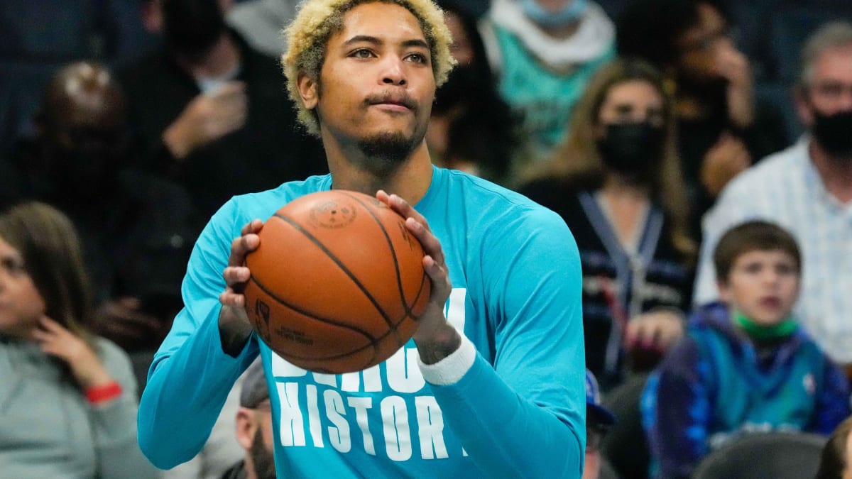 Kelly Oubre Jr.'s Big Night Snaps Hornets Five-Game Slide - Sports  Illustrated Charlotte Hornets News, Analysis and More