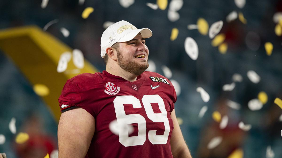Sports Medicine Doc on Landon Dickerson: 'Let the Graft Heal' - Sports  Illustrated Philadelphia Eagles News, Analysis and More