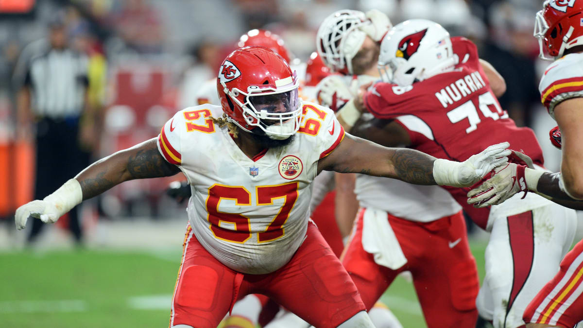 KC Chiefs Tackle Lucas Niang Exits Game vs. Green Bay Packers With Injury -  Sports Illustrated Kansas City Chiefs News, Analysis and More