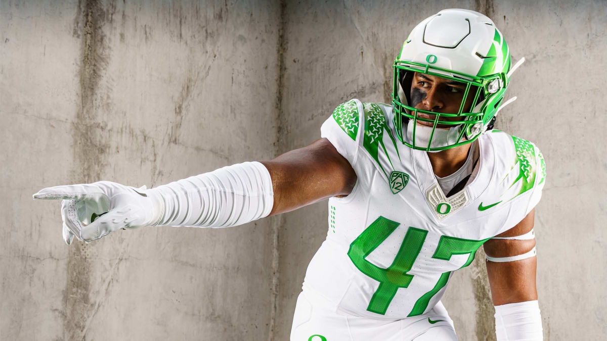 Nov. 3 at USC: Oregon debuted a new white helmet and wore a white