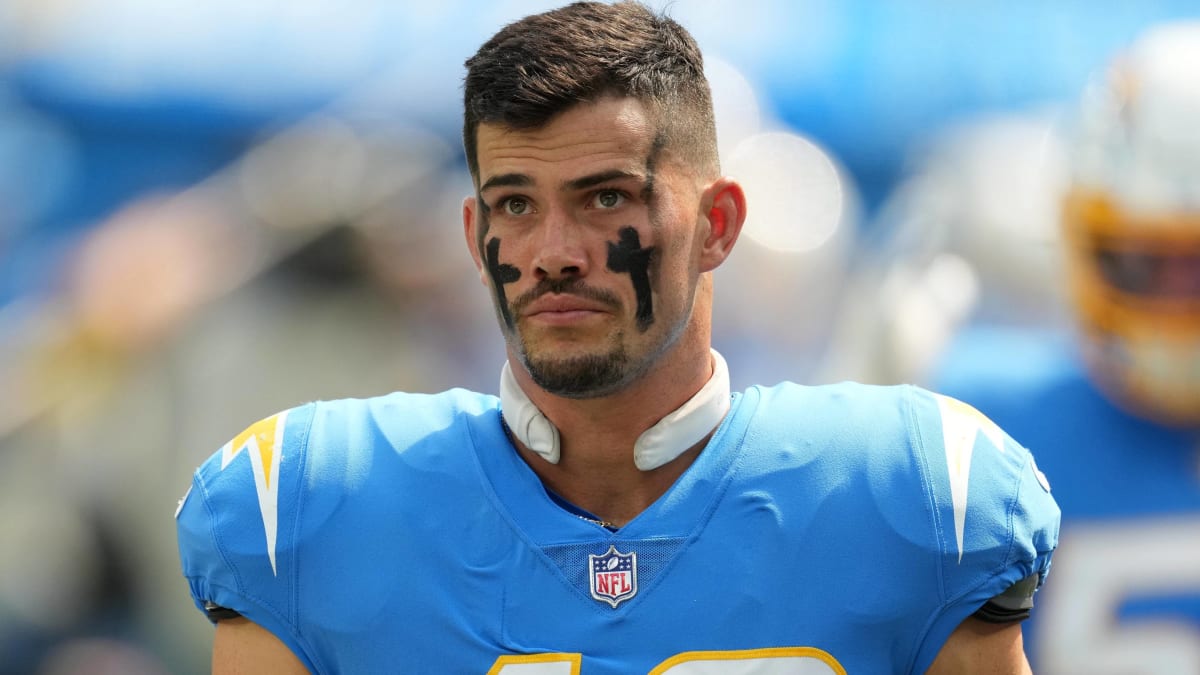 KC Chiefs LB Drue Tranquill Exits Game vs. Packers With Apparent Injury -  Sports Illustrated Kansas City Chiefs News, Analysis and More