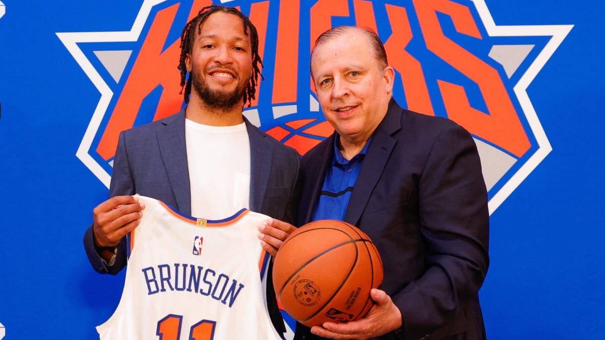 One Big Family': Jalen Brunson Reveals Why He Signed with NY Knicks Over  Dallas Mavs - Sports Illustrated New York Knicks News, Analysis and More