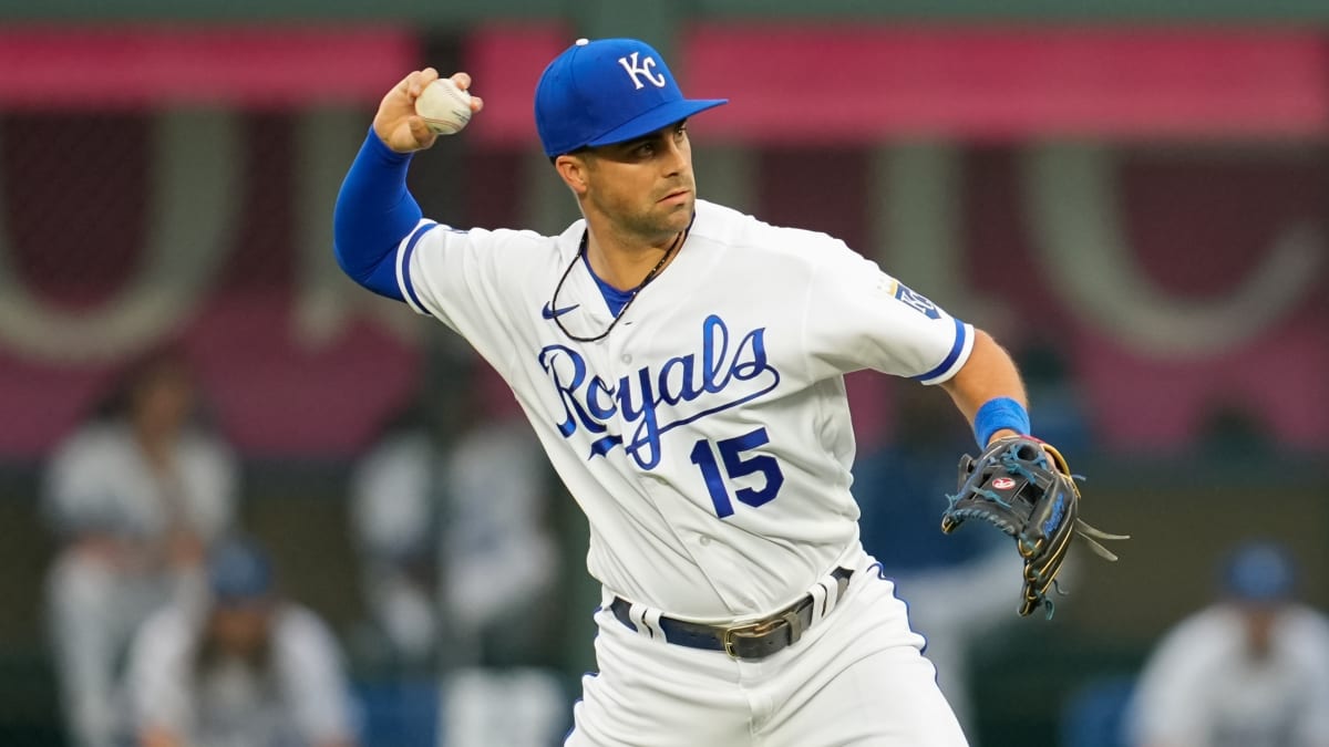 Blue Jays OF Whit Merrifield to return to KC, face Royals