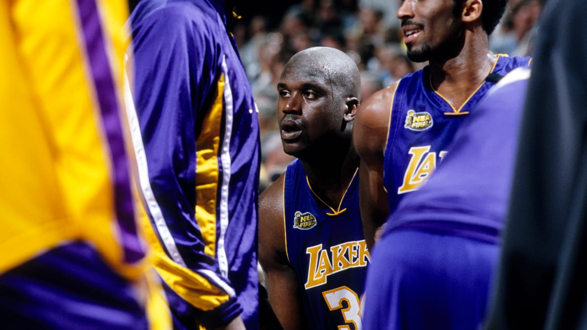 Shaquille O'Neal leads Suns to victory over L.A.