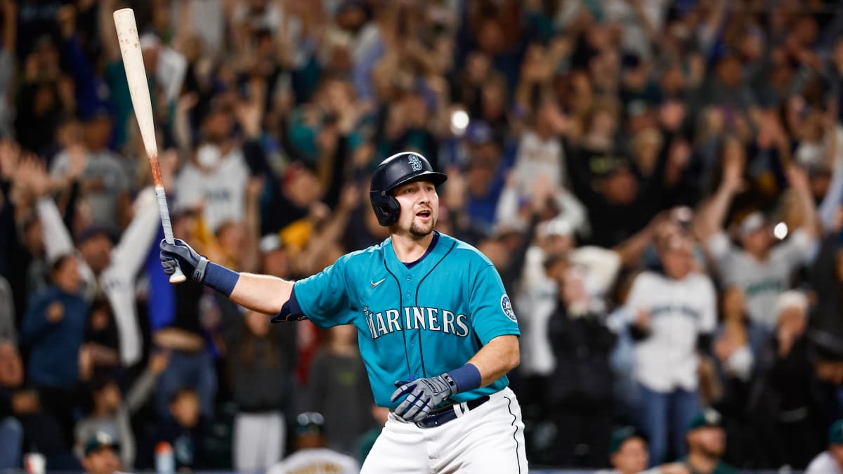 Raleigh ends Mariners' 21-year playoff drought - Taipei Times