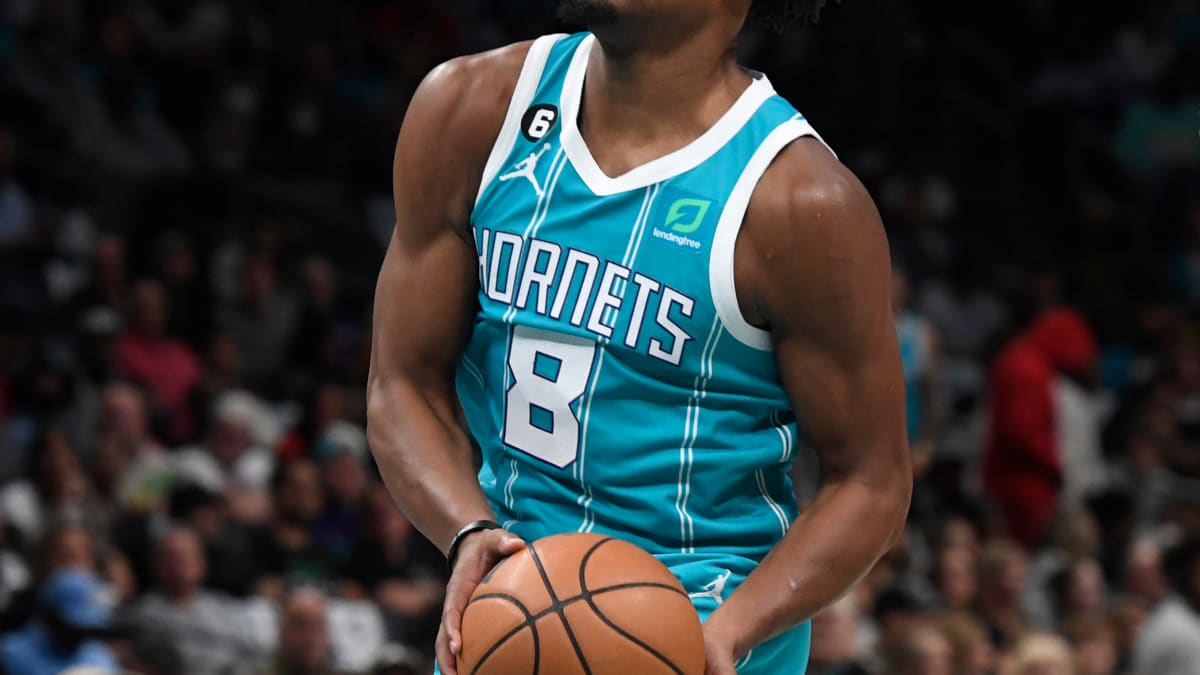 Hornets' Dennis Smith Jr. goes from washout to resurgence - The