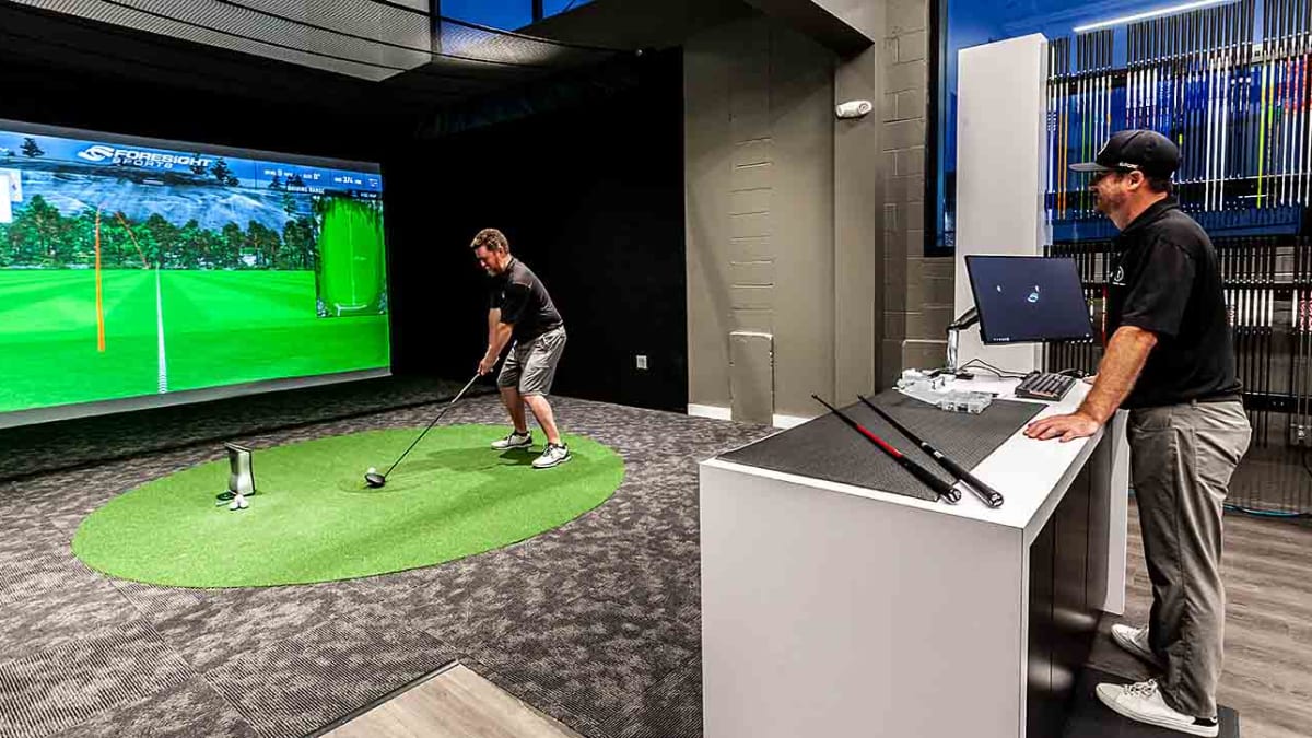 Golf clubfitting is thriving with independents leading the way